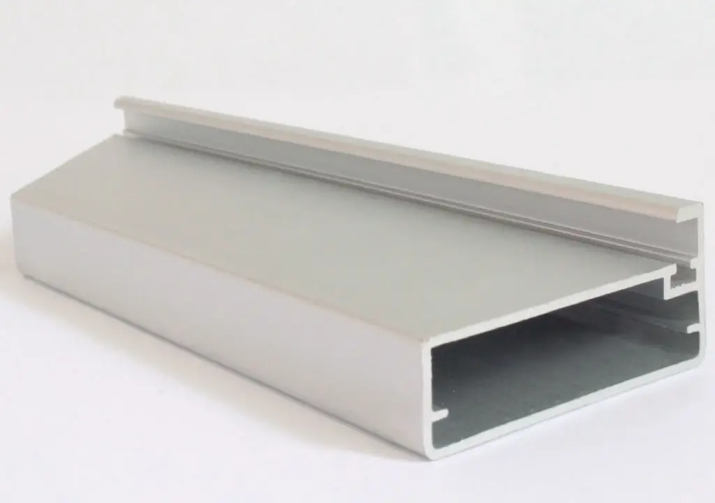 Foto Ampliada 2 Perfil de aluminio para vitrinas de vídrio. Mini8